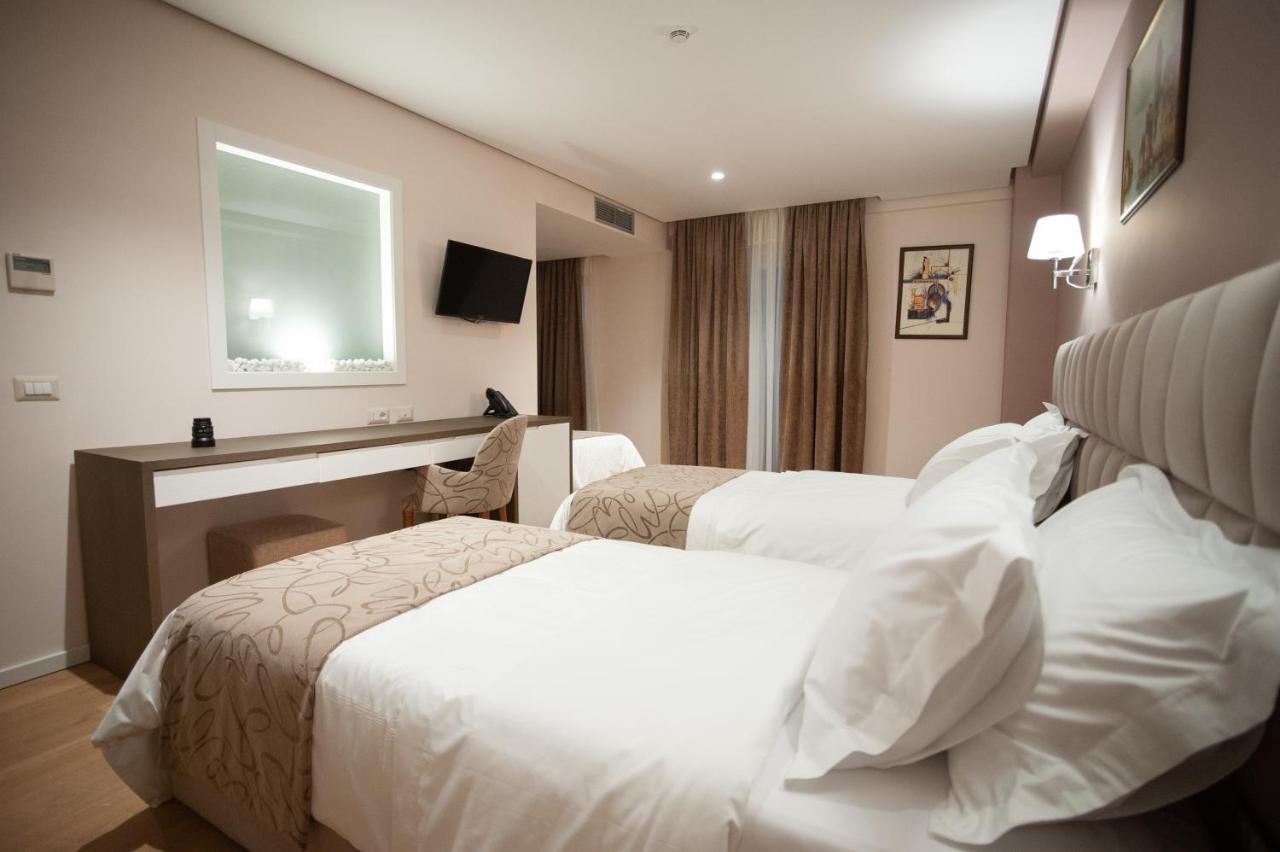 Doanesia Premium Hotel & Spa Tiranë Ngoại thất bức ảnh