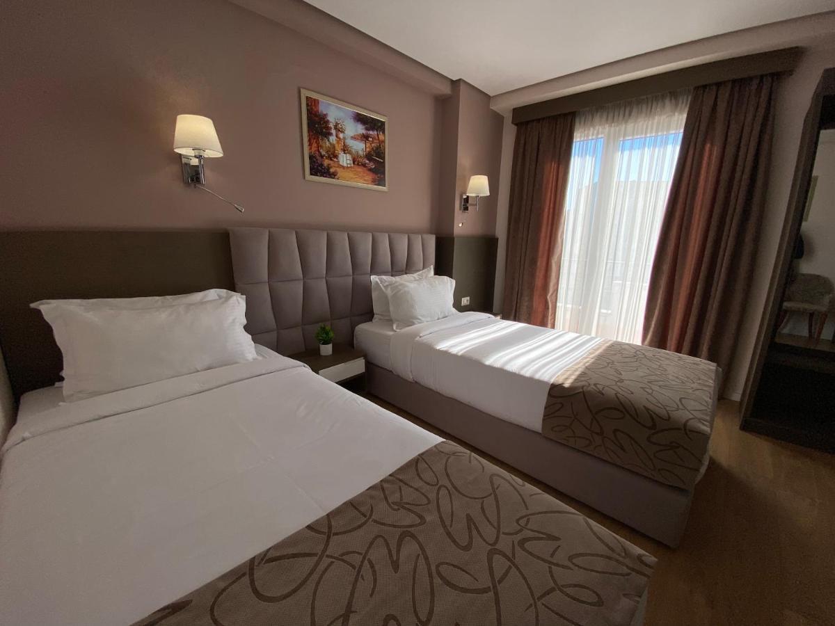 Doanesia Premium Hotel & Spa Tiranë Ngoại thất bức ảnh