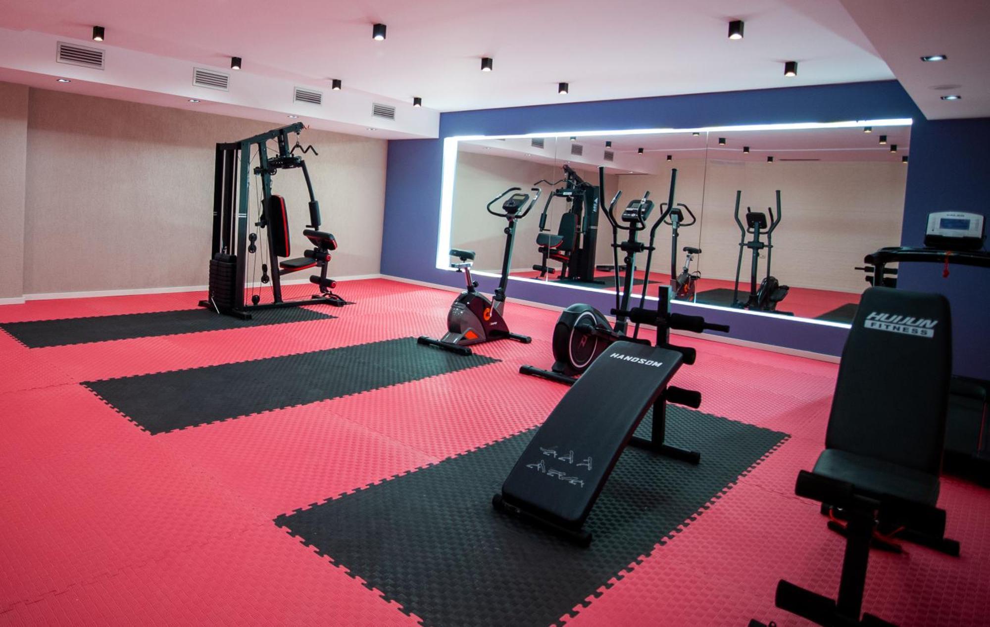 Doanesia Premium Hotel & Spa Tiranë Ngoại thất bức ảnh